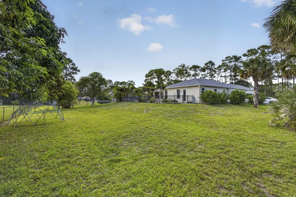 17070 N 90th Street N The Acreage FL 33470