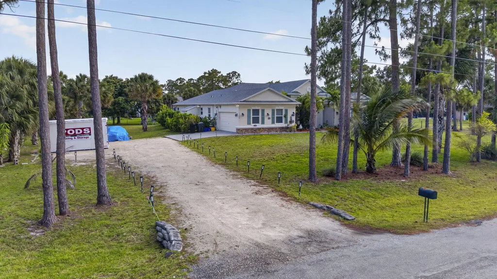 17070 N 90th Street N The Acreage FL 33470