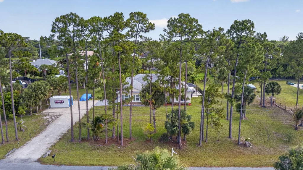 17070 N 90th Street N The Acreage FL 33470