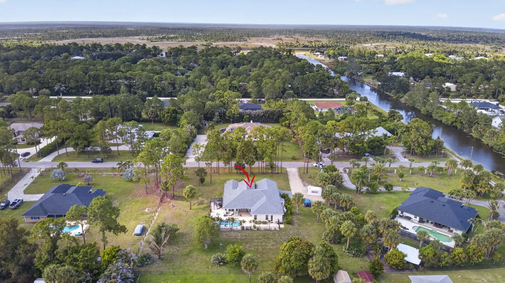 17070 N 90th Street N The Acreage FL 33470