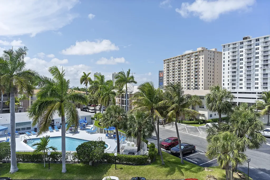 455 Paradise Isle Boulevard Hallandale Beach FL 33009