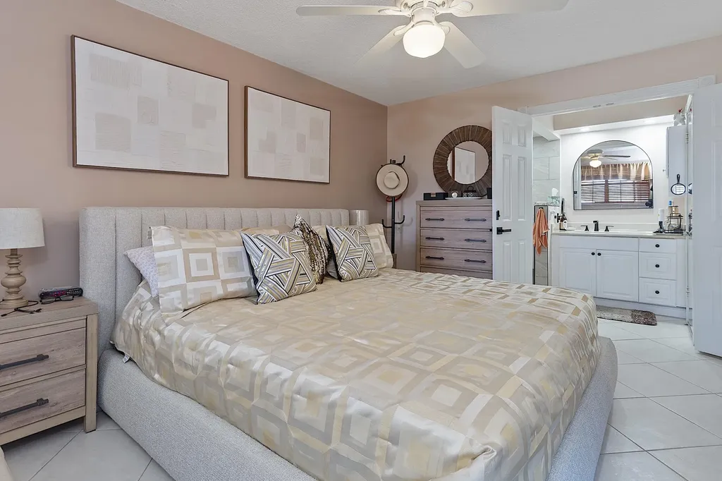 455 Paradise Isle Boulevard Hallandale Beach FL 33009
