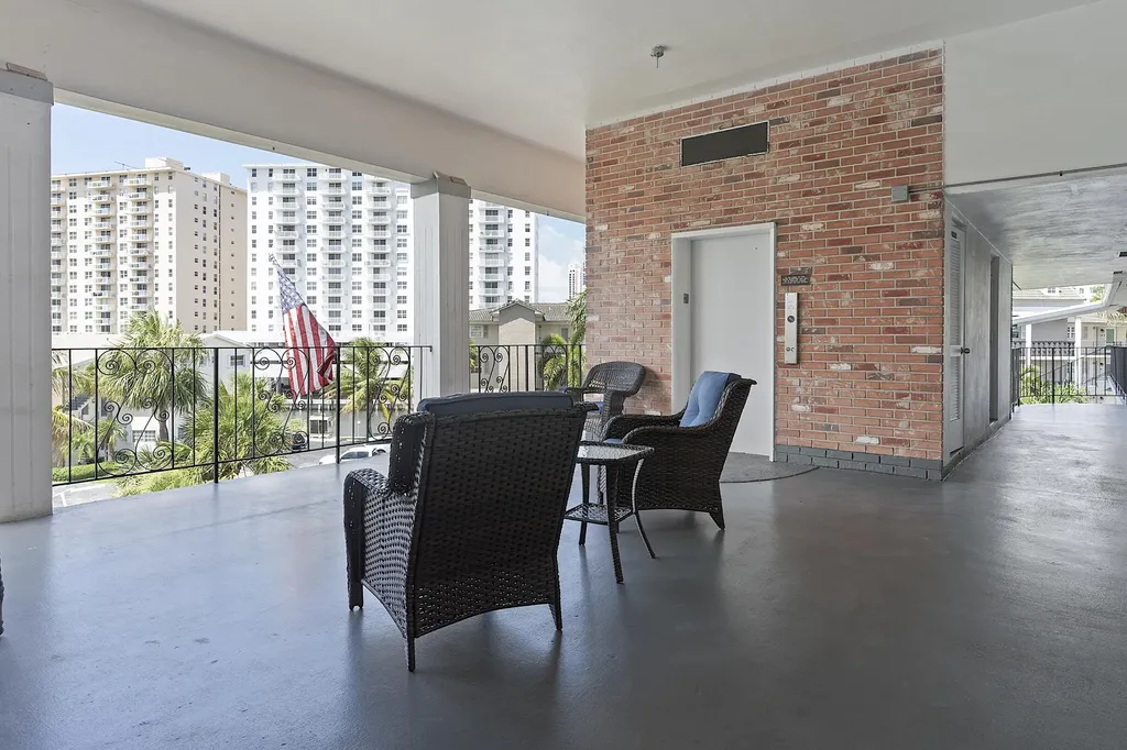 455 Paradise Isle Boulevard Hallandale Beach FL 33009