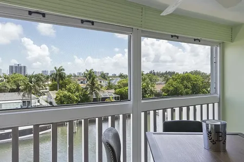 455 Paradise Isle Boulevard Hallandale Beach FL 33009