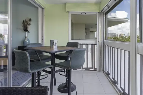 455 Paradise Isle Boulevard Hallandale Beach FL 33009
