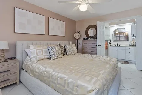 455 Paradise Isle Boulevard Hallandale Beach FL 33009