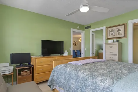 455 Paradise Isle Boulevard Hallandale Beach FL 33009