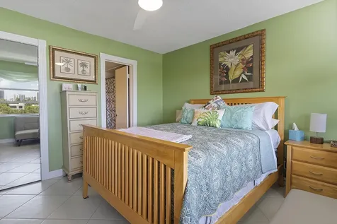 455 Paradise Isle Boulevard Hallandale Beach FL 33009