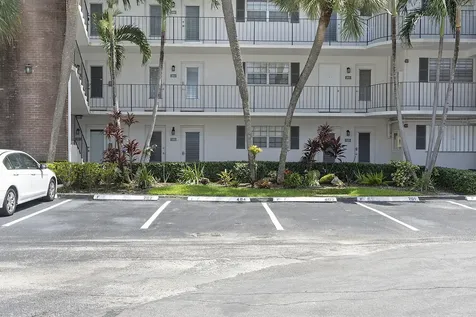 455 Paradise Isle Boulevard Hallandale Beach FL 33009
