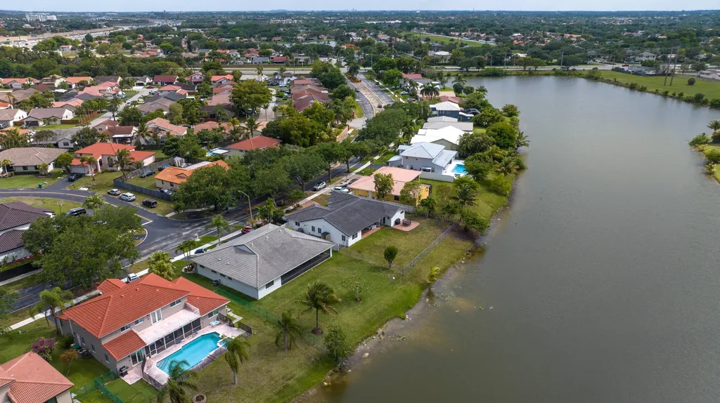 5791 Hawkes Bluff Avenue Davie FL 33331