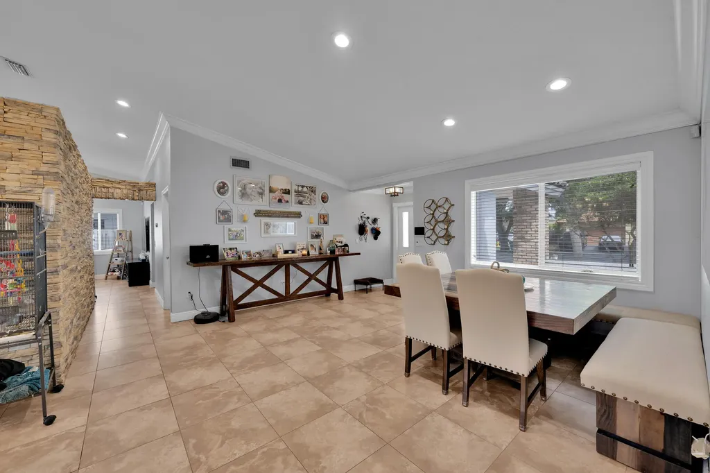 5791 Hawkes Bluff Avenue Davie FL 33331