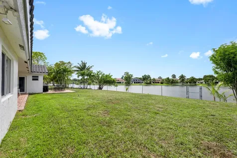 5791 Hawkes Bluff Avenue Davie FL 33331