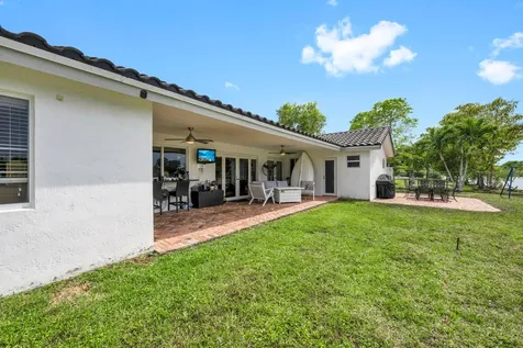 5791 Hawkes Bluff Avenue Davie FL 33331