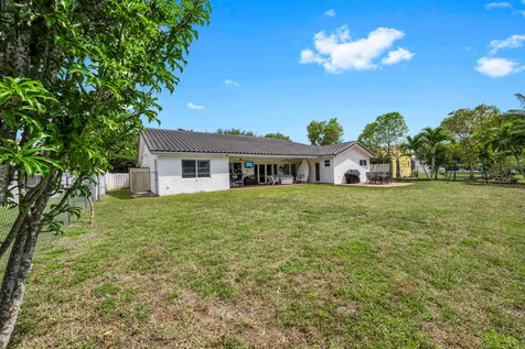 5791 Hawkes Bluff Avenue Davie FL 33331
