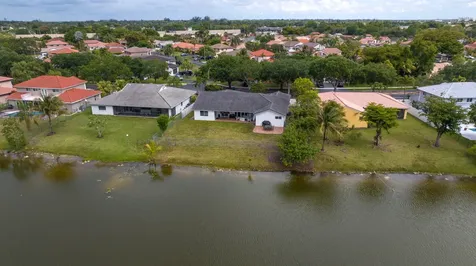 5791 Hawkes Bluff Avenue Davie FL 33331
