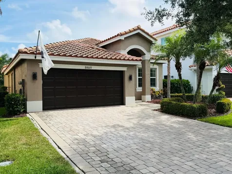 8469 Calabria Lakes Drive Boynton Beach FL 33473