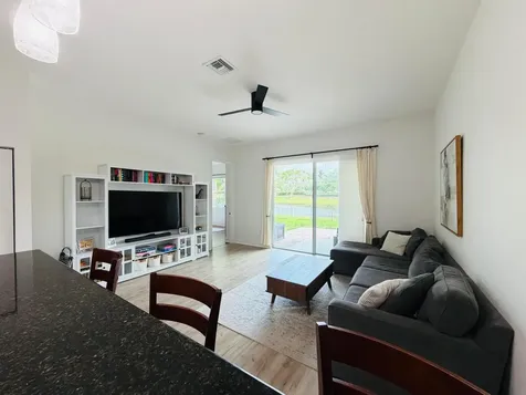 8469 Calabria Lakes Drive Boynton Beach FL 33473