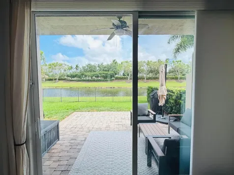 8469 Calabria Lakes Drive Boynton Beach FL 33473