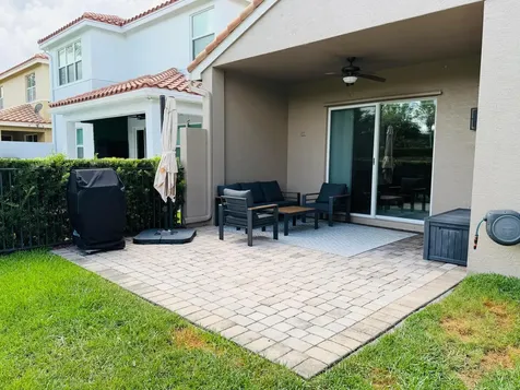 8469 Calabria Lakes Drive Boynton Beach FL 33473