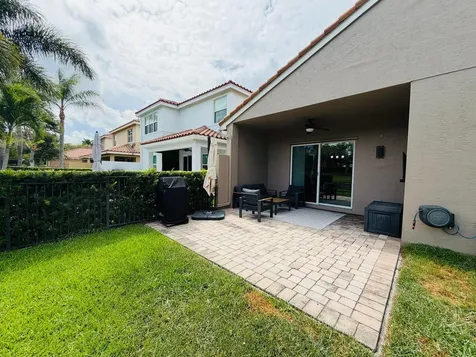 8469 Calabria Lakes Drive Boynton Beach FL 33473