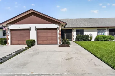 140 S Moccasin Trail Trail S Jupiter FL 33458