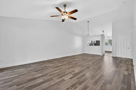 140 S Moccasin Trail Trail S Jupiter FL 33458