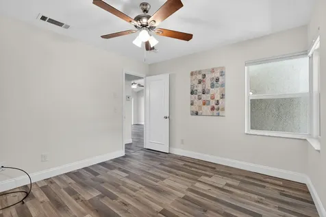 140 S Moccasin Trail Trail S Jupiter FL 33458