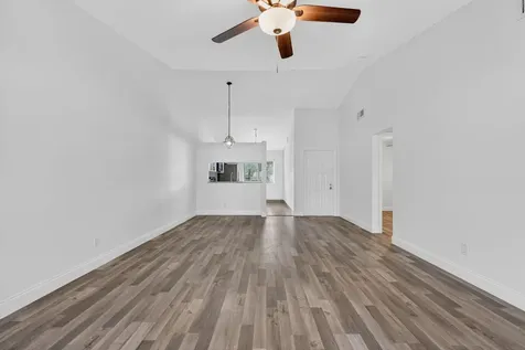 140 S Moccasin Trail Trail S Jupiter FL 33458