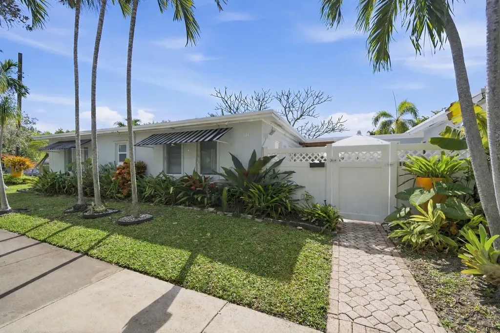 1614 NE 7th Street Fort Lauderdale FL 33304