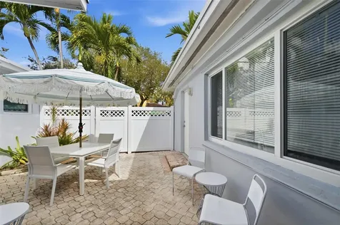 1614 NE 7th Street Fort Lauderdale FL 33304