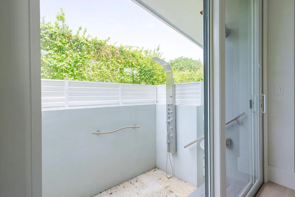 770 NE 6th Street Boca Raton FL 33432