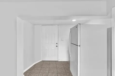 1713 NW 76th Terrace Miami FL 33147