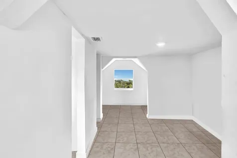 1713 NW 76th Terrace Miami FL 33147