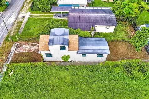1713 NW 76th Terrace Miami FL 33147