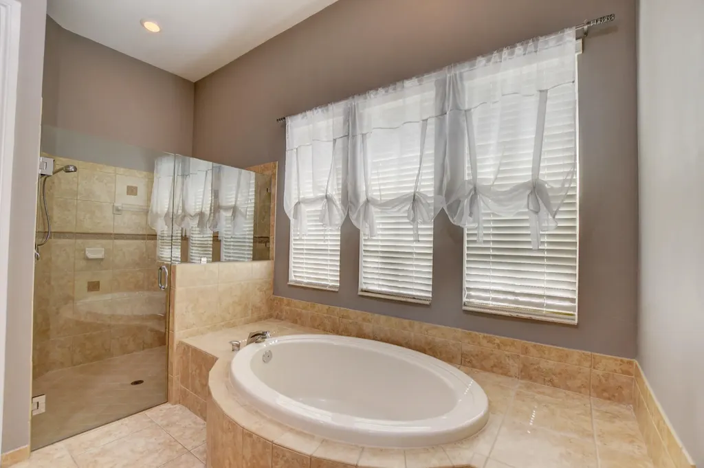 8197 NW 107th Lane Parkland FL 33076
