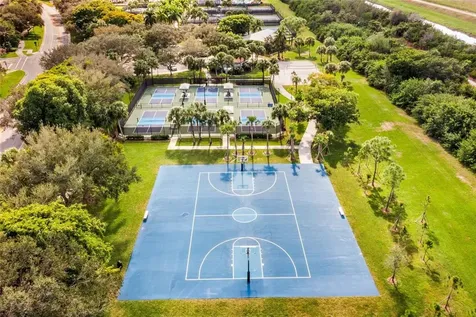 8197 NW 107th Lane Parkland FL 33076