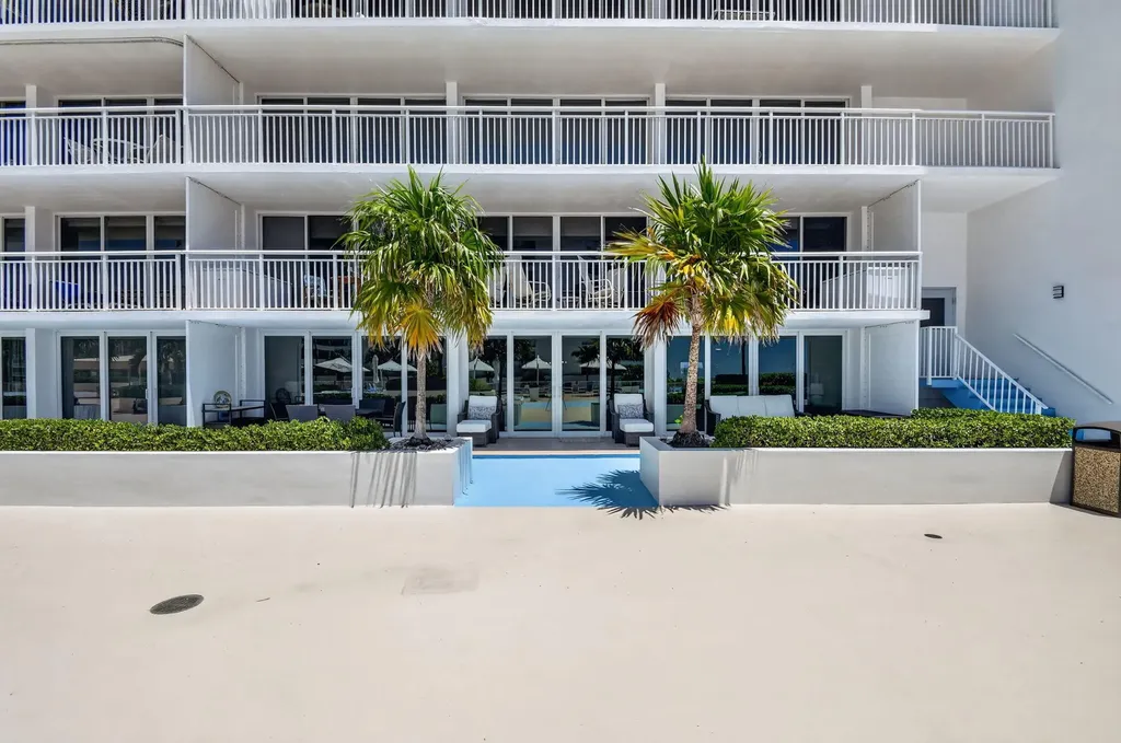 3546 S Ocean Boulevard South Palm Beach FL 33480