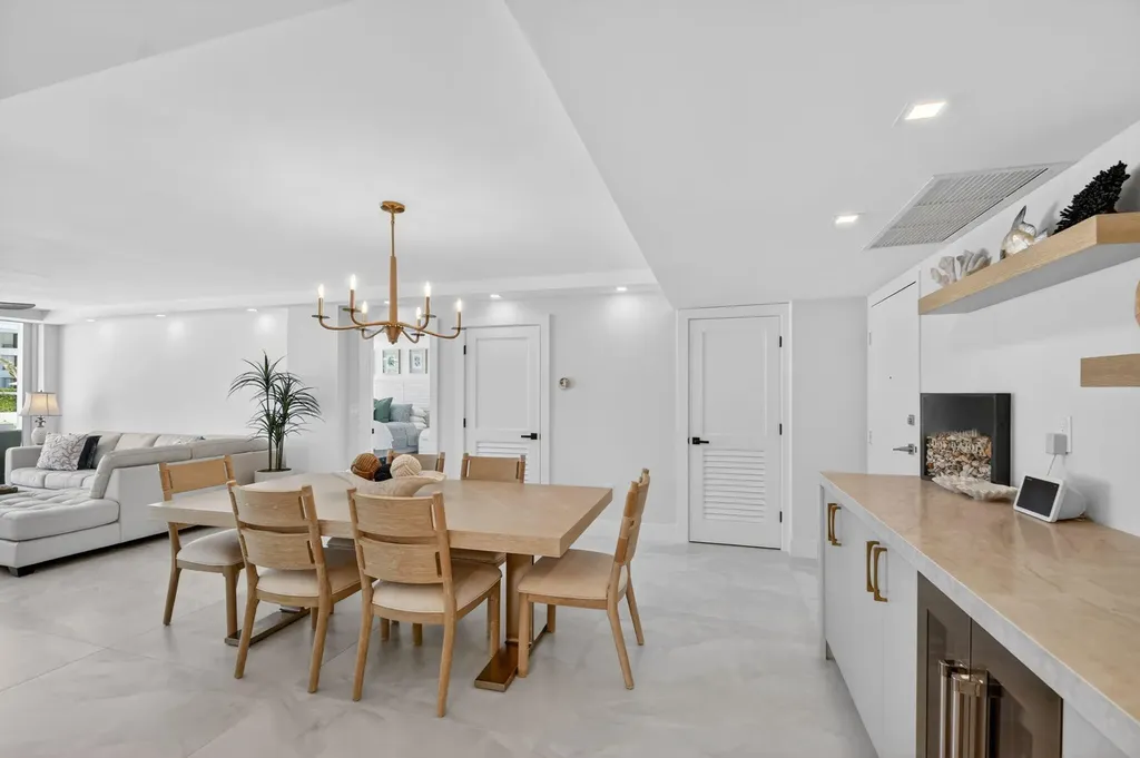 3546 S Ocean Boulevard South Palm Beach FL 33480