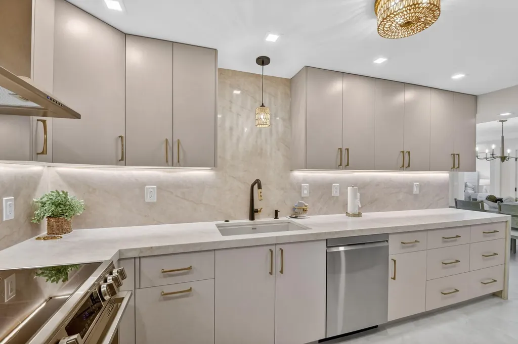 3546 S Ocean Boulevard South Palm Beach FL 33480