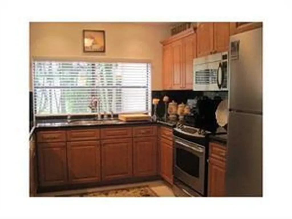 6115 Via Laguna Boca Raton FL 33433
