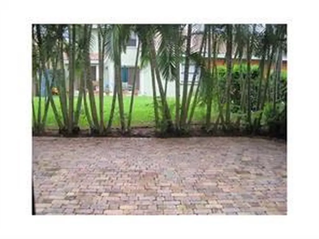 6115 Via Laguna Boca Raton FL 33433