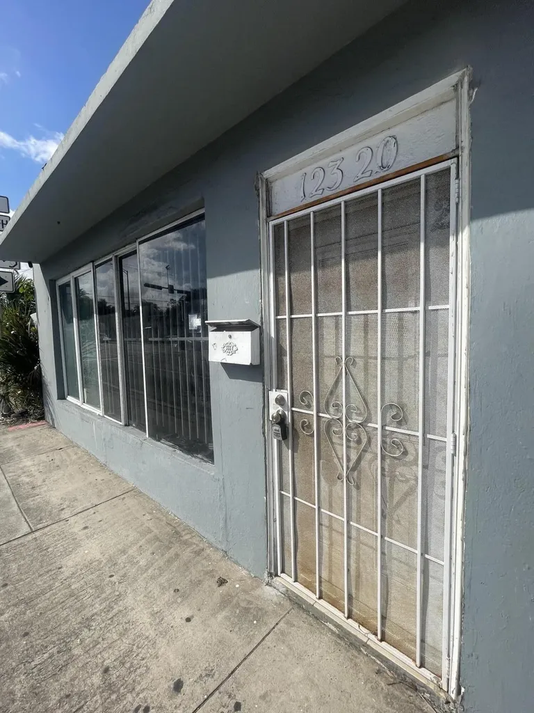 12322 NE 6th Avenue North Miami FL 33161