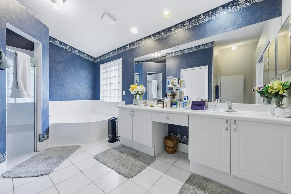 5317 Oakmont Village Circle Lake Worth FL 33463