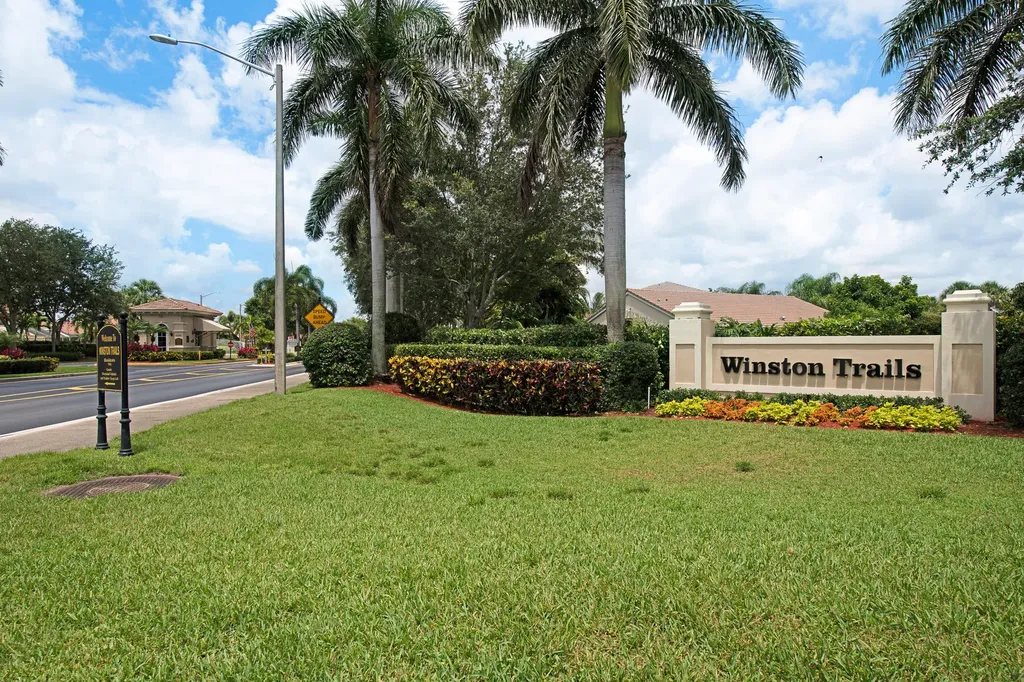 5317 Oakmont Village Circle Lake Worth FL 33463