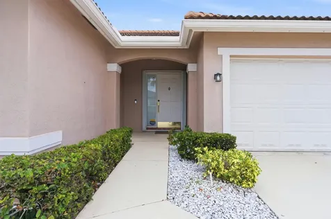 5317 Oakmont Village Circle Lake Worth FL 33463