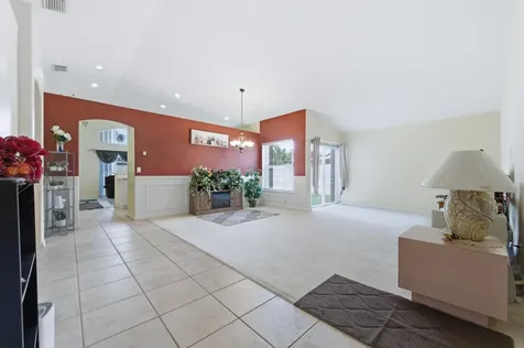 5317 Oakmont Village Circle Lake Worth FL 33463