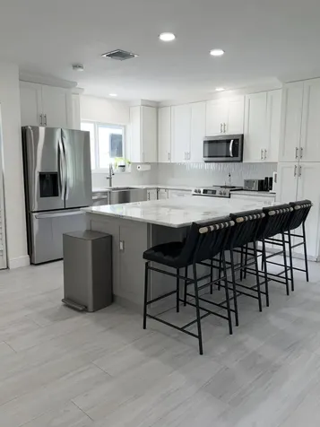460 SW 55th Avenue Plantation FL 33317