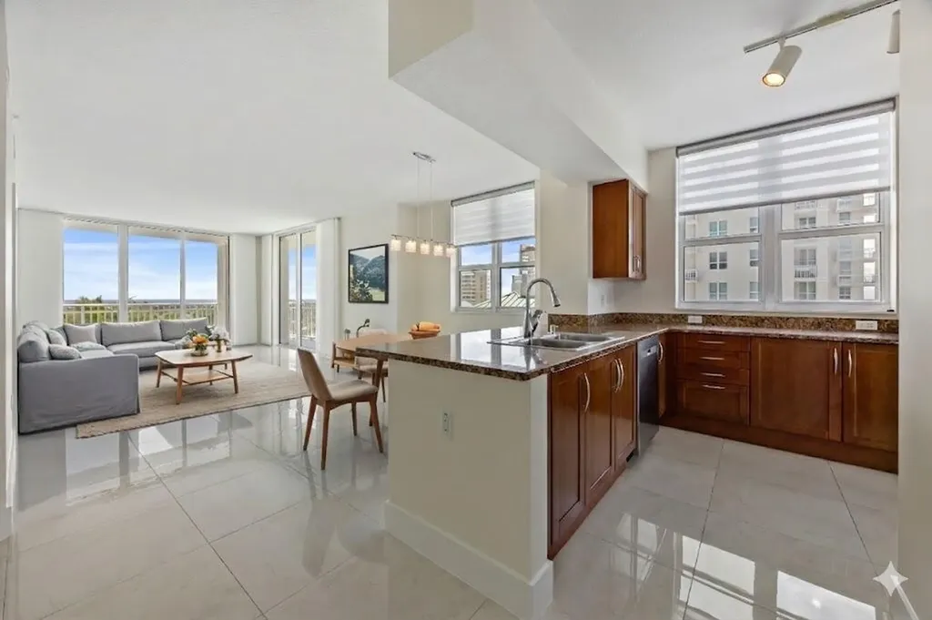 450 N Federal Highway Boynton Beach FL 33435