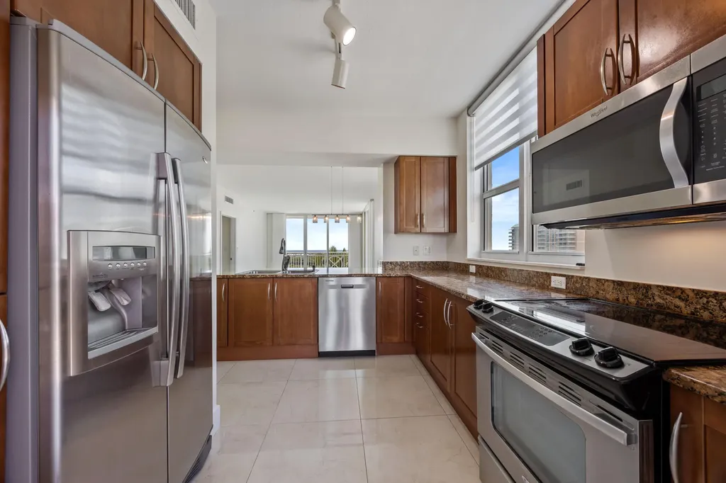 450 N Federal Highway Boynton Beach FL 33435