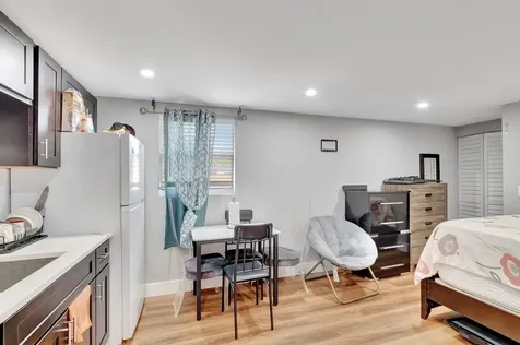 125 E Hart Street Lantana FL 33462